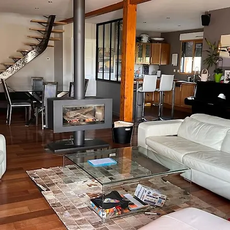 190m2 8 Pers Piscine Et Chalet Independant