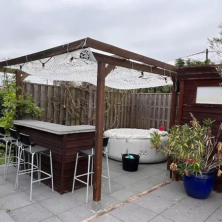 190m2 8 Pers Piscine Et Chalet Independant *