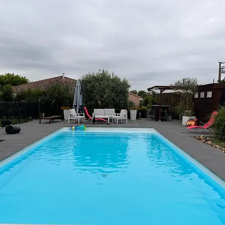 190m2 8 Pers Piscine Et Chalet Independant Casa de Férias
