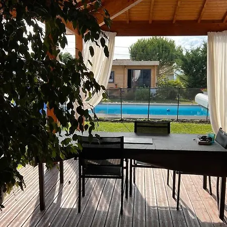 190m2 8 Pers Piscine Et Chalet Independant Prázdninový dům *